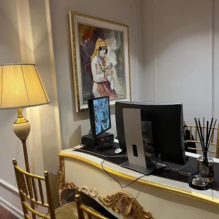 Sol Invictus Boutique Hotel Durres Albania Bagian luar foto