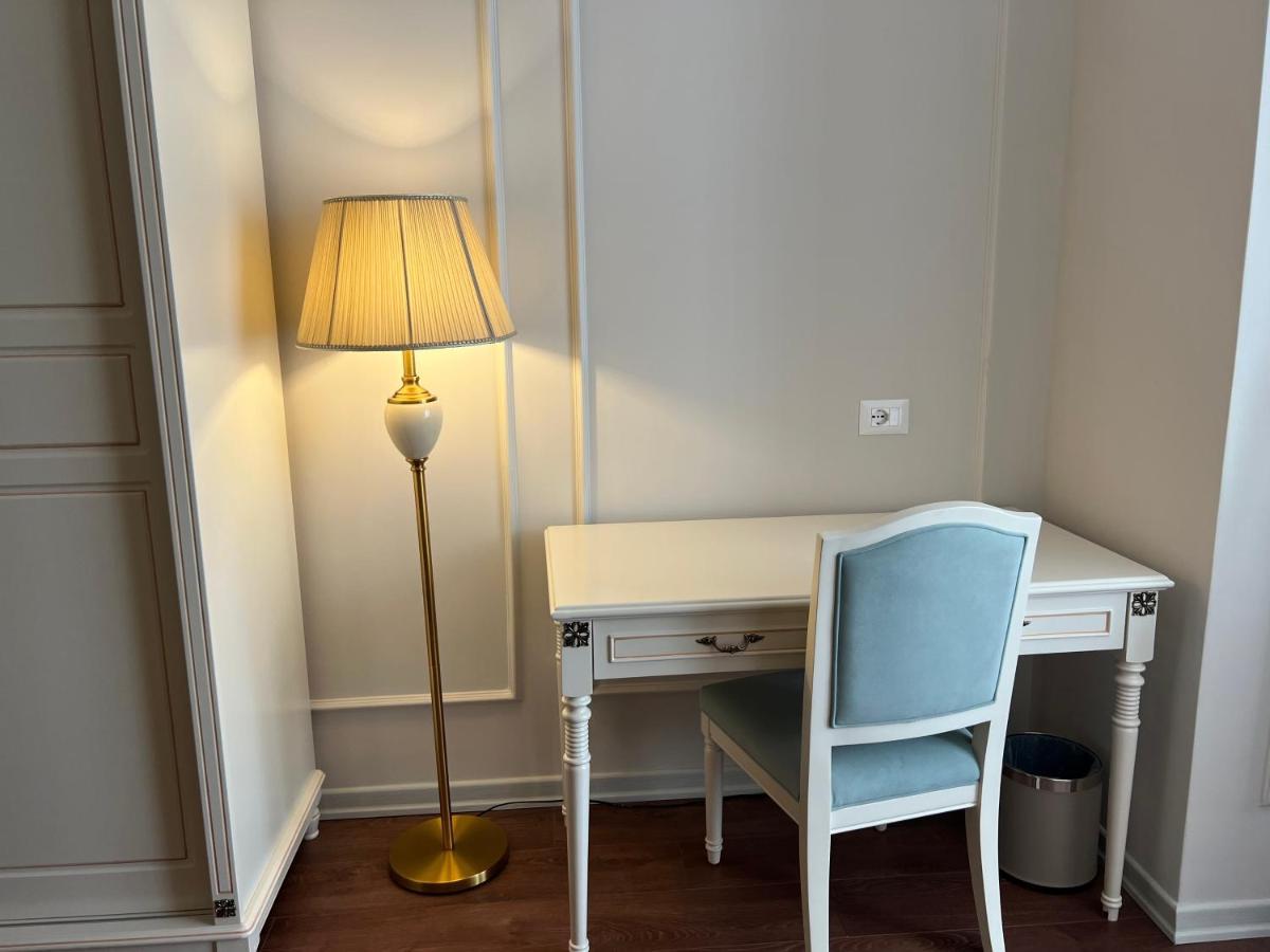 Sol Invictus Boutique Hotel Durres Albania Bagian luar foto