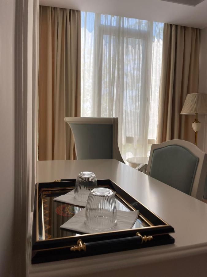 Sol Invictus Boutique Hotel Durres Albania Bagian luar foto