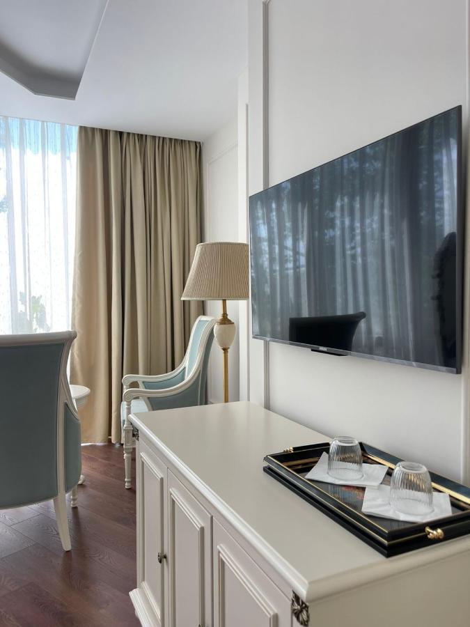 Sol Invictus Boutique Hotel Durres Albania Bagian luar foto
