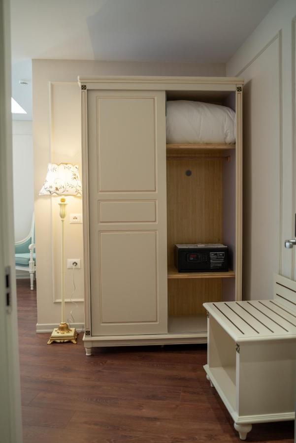 Sol Invictus Boutique Hotel Durres Albania Bagian luar foto