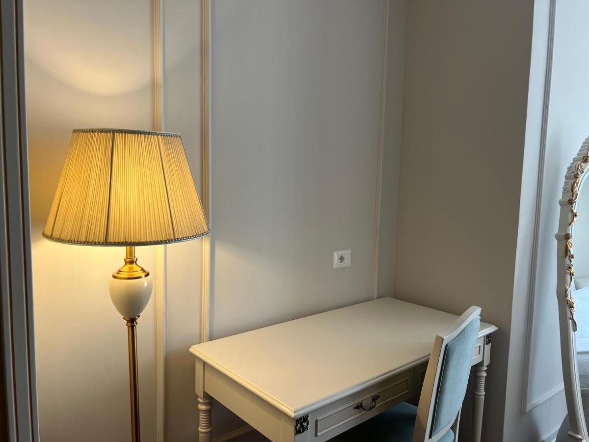 Sol Invictus Boutique Hotel Durres Albania Bagian luar foto